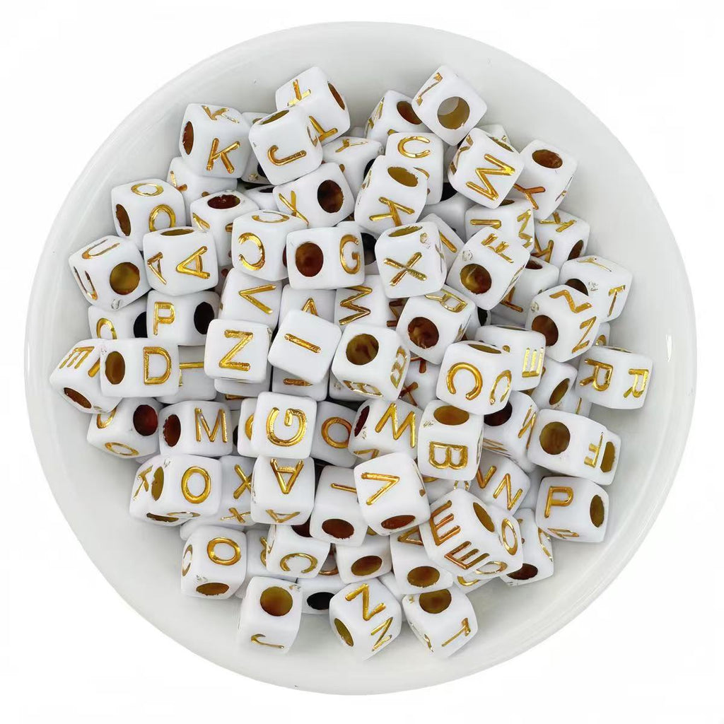 Lu 100Pcs Acrylic English letter beads A-Z